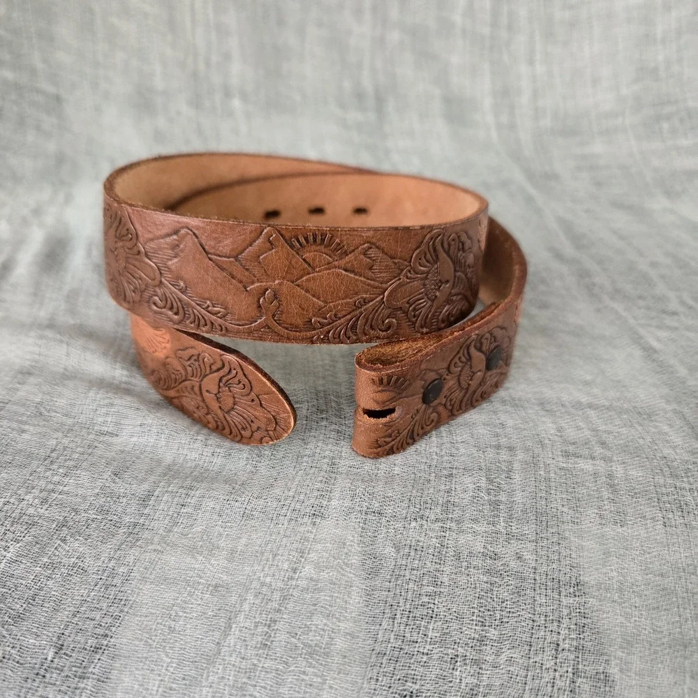 USAccessories Youth Hand Painted Genuine Leather Belt  24